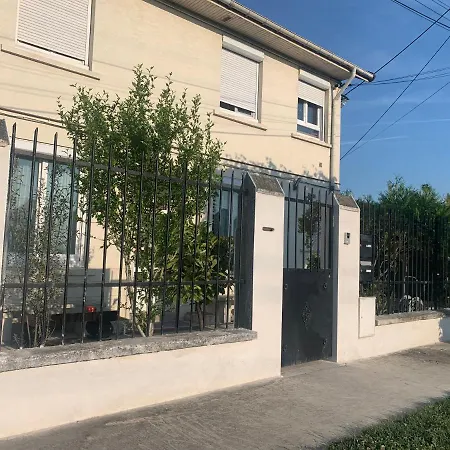 Ferienwohnung Magnifique F2 Aeroport D Orly Paray-Vieille-Poste Exterior foto